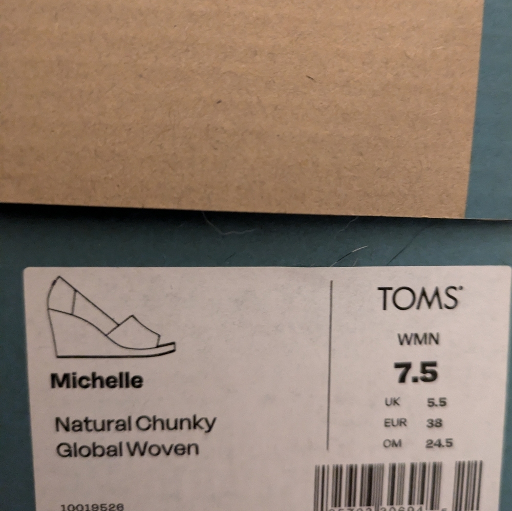 PREACIOUS BRAND NEW TOM'S CREAM AND BLACK MICHELLE ESPADRILLES IN A, 7 1/2 W - Picture 2 of 6